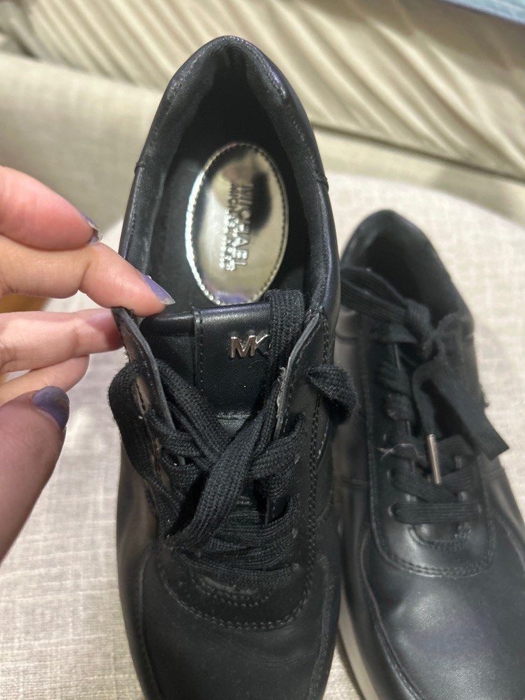 Micheal Kors Leather Sneakers (Category: Shoe inserts) located in Quezon City. Submitted by dashandchloe (Listing ID 1381193416, Image 3). Description: Used 2x almost new Original MK Leather Shoes no flaws US size 8.5.