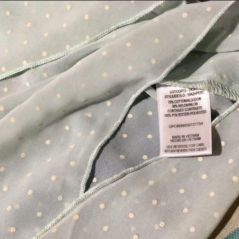 Mint green polka dot dainty laced button down chiffon blouse (Category: Shirts) located in Santo Tomas. Submitted by dangspreloved (Listing ID 1381250724, Image 3). Description: good as new -good quality -fits S to M -bought from US -rfs decluttering.