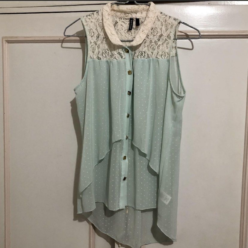 Mint green polka dot dainty laced button down chiffon blouse (Category: Shirts) located in Santo Tomas. Submitted by dangspreloved (Listing ID 1381250724, Image 2). Description: good as new -good quality -fits S to M -bought from US -rfs decluttering.