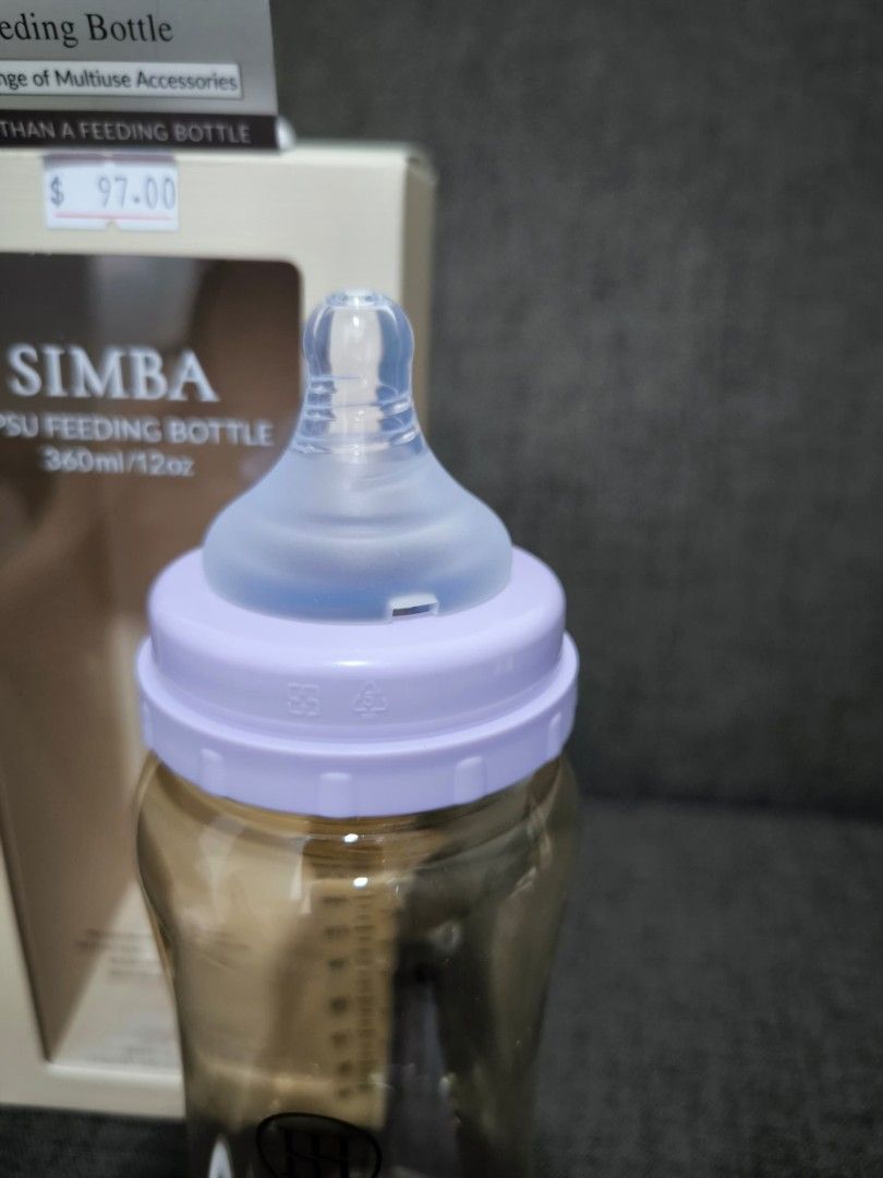 NEW SIMBA PPSU FEEDING BOTTLE (Category: Breastfeeding & Bottle Feeding) located in Kota Kinabalu. Submitted by hyoodie (Listing ID 1381169297, Image 3). Description: SIMBA PPSU FEEDING BOTTLE 3M+ Brand new. Can self collect at putatan or grab express. Green-rm75 Purple-Rm97 If there's any inquiry please do contact us at 0109492185📱.