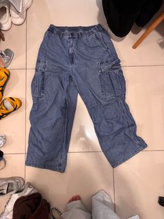 (Category: ) located in . Submitted by closetskey (Listing ID 1381148833, Image 1). Description: .