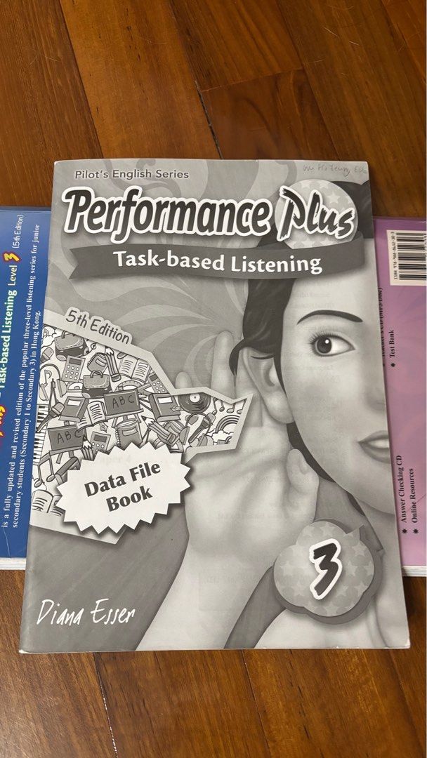 Performance plus task-based listerning （分類：教科書）位於 Hong Kong。 由 sos527 提交（商品編號 1381225602，圖片 3）。簡介： $140 近乎全新 有data file book。