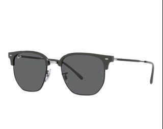 (Category: ) located in . Submitted by moveout_clearance_sale (Listing ID 1381086487, Image 1). Description: .