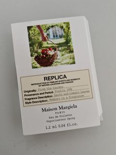 Authentic Maison Margiela REPLICA ✅️  From the Garden Eau de Toilette 1.2ml sample 香水板, Fragrance Family: Earthy & Woody,64192085358851110