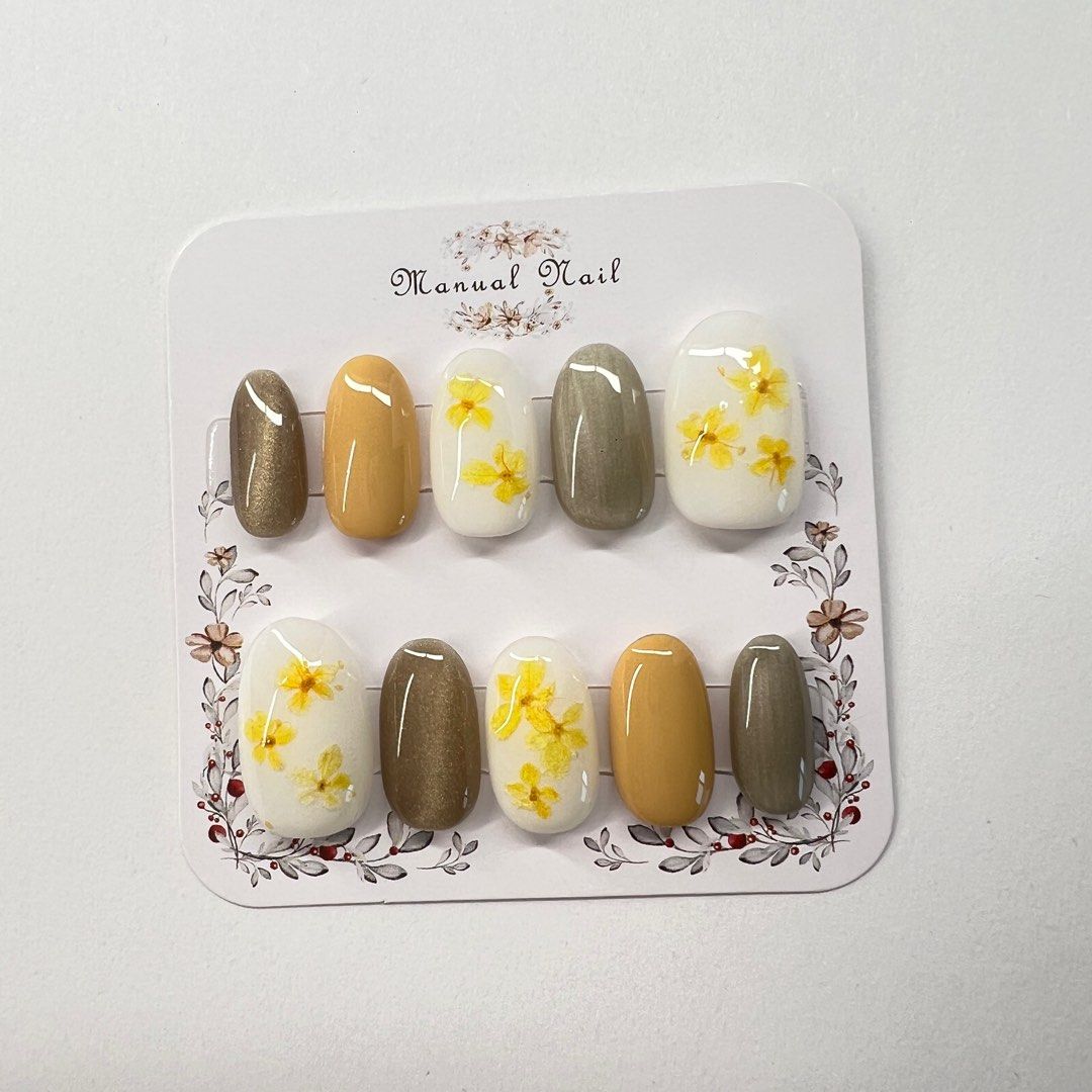 由 sora_store (刊登 ID 1381182486，圖片 1) 提交，位於 桃園市 (Taoyuan) 的 小黃花乾燥花S (類別：美甲、手部保養)，說明：。