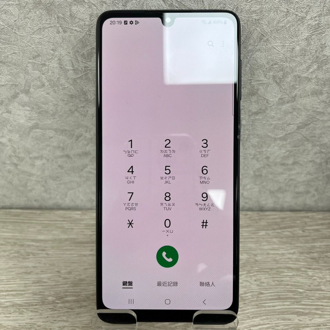 由 a0901314004 (刊登 ID 1381130312，圖片 2) 提交，位於 台北市 (Taipei) 的 【請看內文】Samsung A33 5G 128G 黑色 6.4吋 三星 備用機 台北中山 實體門市 可停車 J1887 (類別：Samsung 三星)，說明：『狀況： 開機鍵會掉、背蓋微開、外觀使用痕跡』 單機無配件 版本：14 店家保固7天 實體門市｜中山區｜交通方便｜停車方便 門市較忙 歡迎直接來電洽詢⬇️ 台北市中山區龍江路2-5號 連絡電話：090-1314-004 營業時間：週一至週日12:00-22:00 。