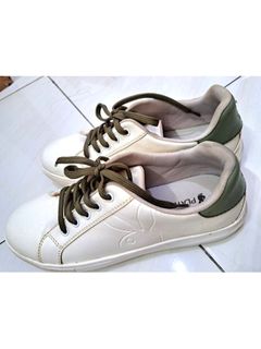 (Kategori: ) berada di . Dikirim oleh prelovedcornie (ID iklan 1381118143, Gambar 1). Deskripsi: .
