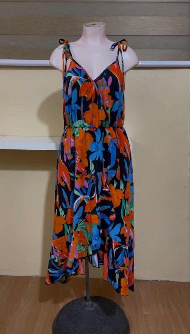 SHEIN Self Tie Strappy Dress (Category: Dresses) located in Manila. Submitted by vonerityy (Listing ID 1381140810, Image 1). Description: Brand new self tie strappy Can fit up to Semi XL.