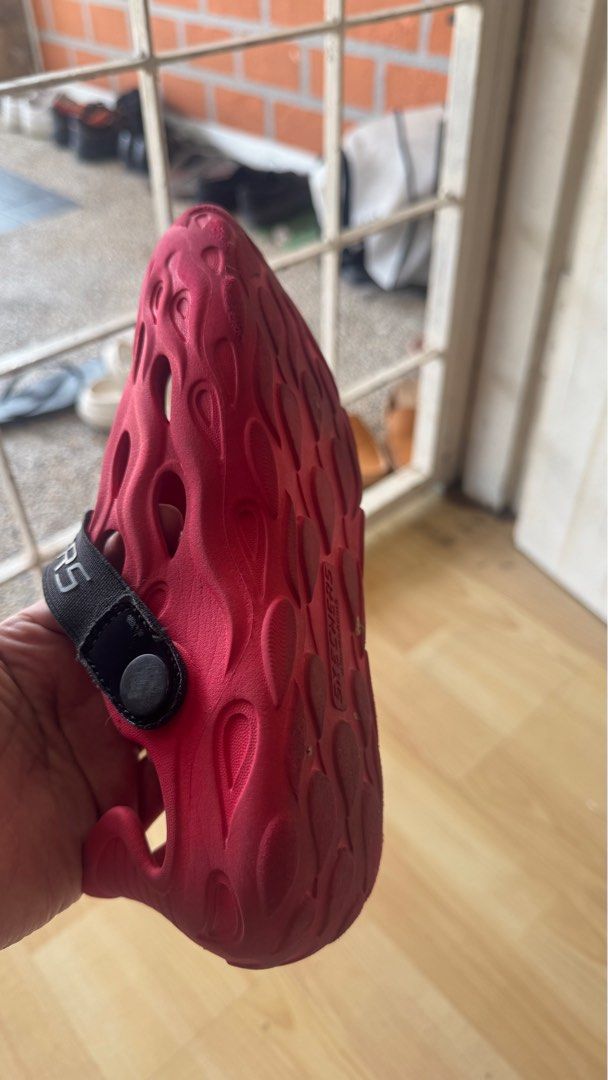 Skechers (Category: Babies & Kids Fashion) located in Kuala Lumpur. Submitted by nita0711 (Listing ID 1381086276, Image 2). Description: Prelove Condition 9/10 Can pick up area Ampang Lotus Postage RM8.