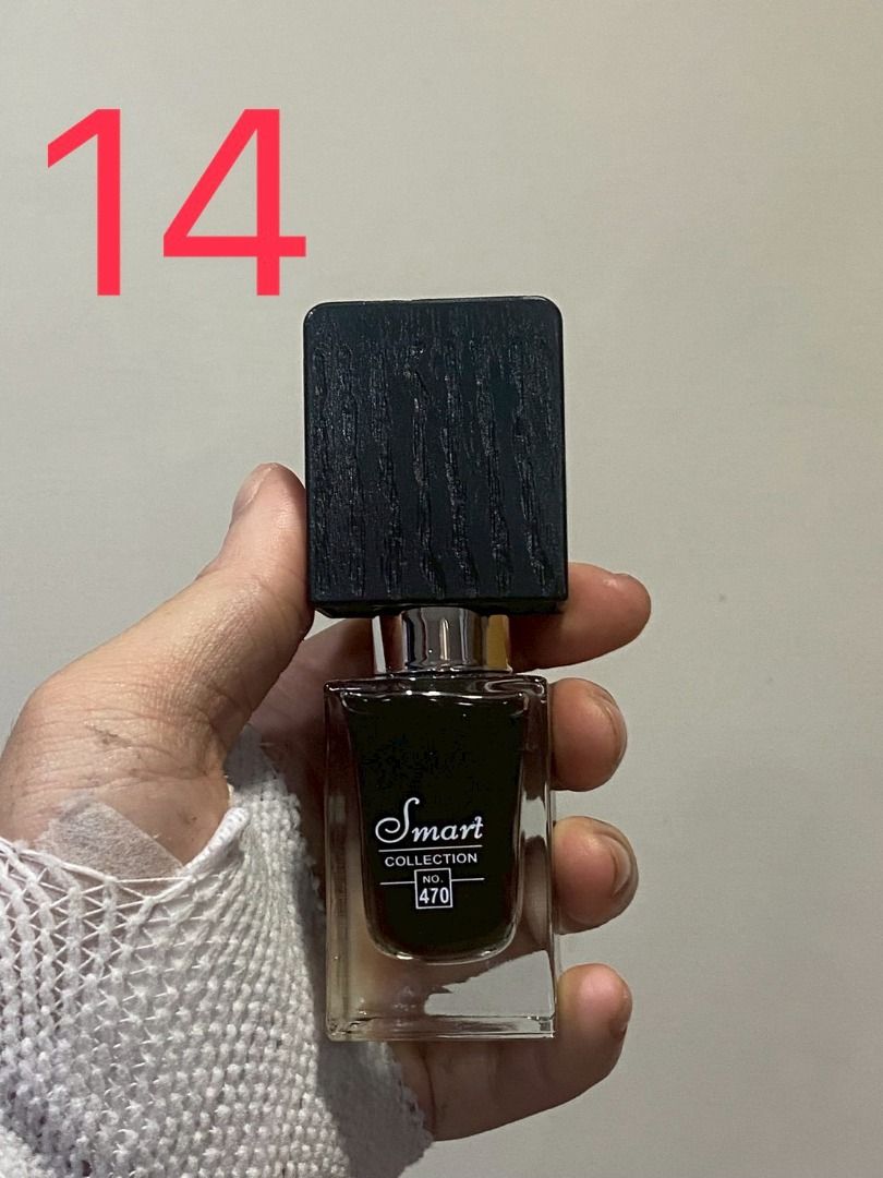 由 efghr (刊登 ID 1381160272，圖片 1) 提交，位於 台南市 (Tainan) 的 SMART COLLECTION NO.470 (U) 淡香精 25MLl (納斯馬圖黑色菸草平替) (類別：香水、體香劑)，說明：使用狀況：水位如圖，9.9成新 香調參考：木質馥奇調 前調：大麻，綠葉 中調：樹脂，木質香，咖啡，煙草 後調：焚香，沉香(烏木) 商品來源：香水人生購入 其他附註：原廠紙盒，他團同步。