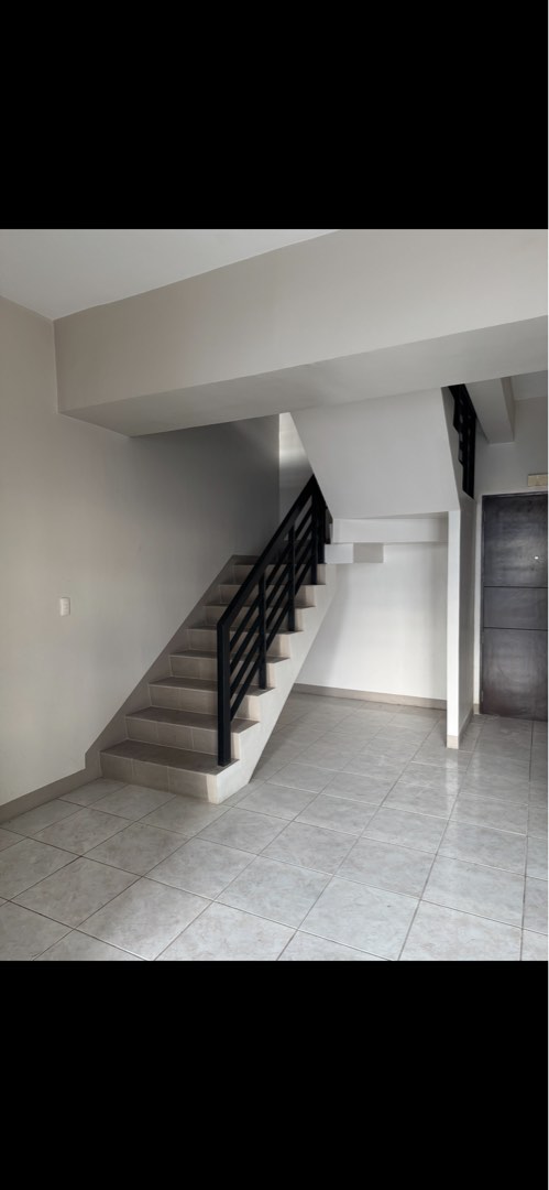 (Category: ) located in . Submitted by enziozng (Listing ID 1381260821, Image 1). Description: .
