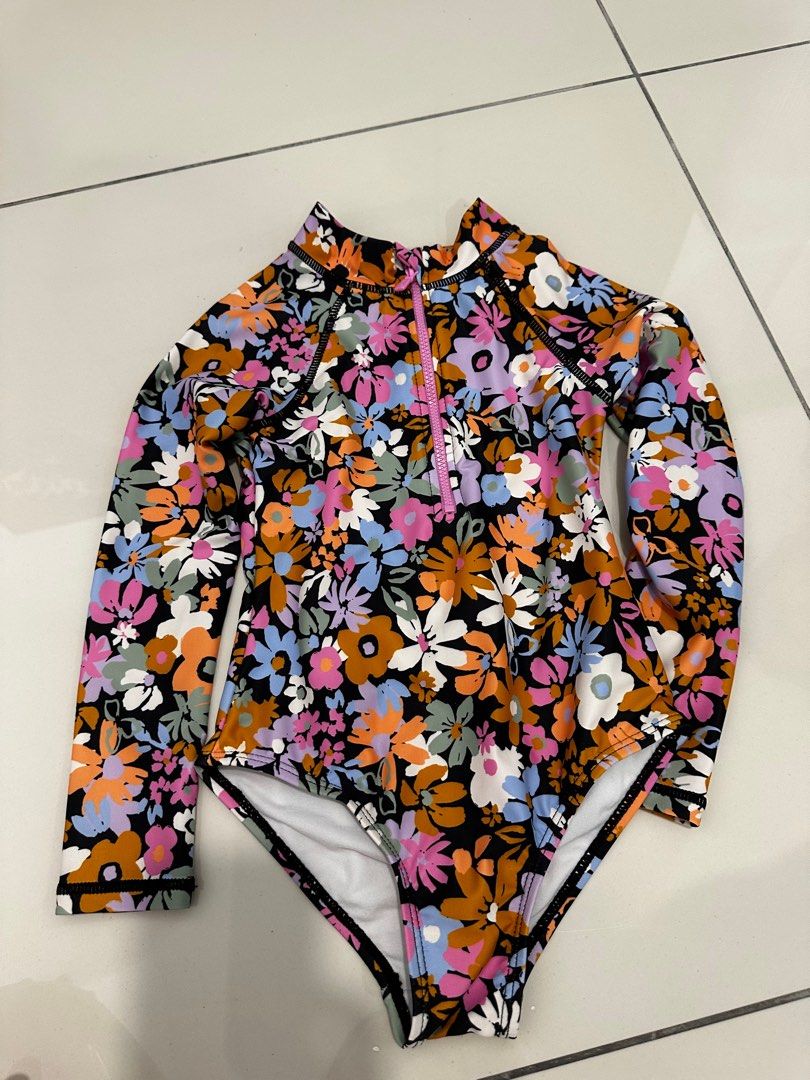 Swimsuits cotton on (Category: Babies & Kids Fashion) located in Georgetown. Submitted by jacynjia (Listing ID 1381097712, Image 2). Description: 4 yrs old.
