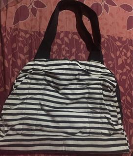 (Kategori: ) berada di . Dikirim oleh de__preloved (ID iklan 1381151036, Gambar 1). Deskripsi: .