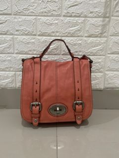 (Kategori: ) berada di . Dikirim oleh dindadc0804337 (ID iklan 1381170357, Gambar 1). Deskripsi: .