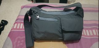 (Kategori: ) berada di . Dikirim oleh toserbasby (ID iklan 1381156337, Gambar 1). Deskripsi: .
