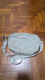 (Category: ) located in . Submitted by shoppingclearance (Listing ID 1381199104, Image 1). Description: .