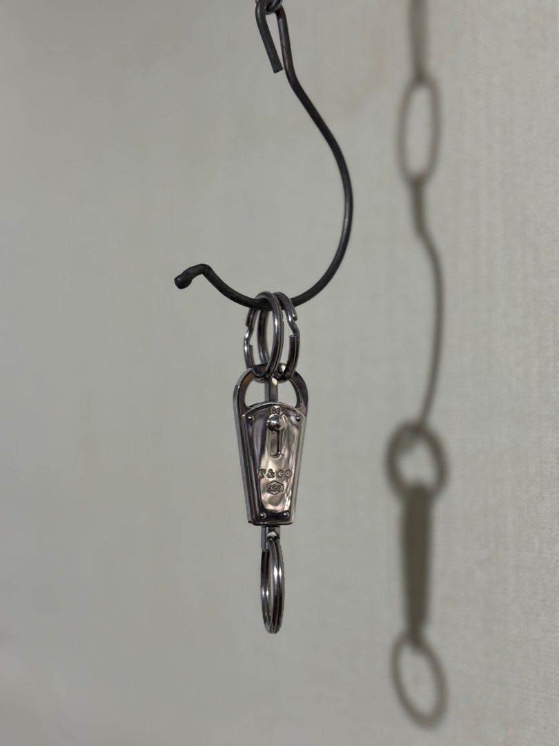 Tiffany & Co. Valet Key Holder (Category: Luxury Accessories) located in Makati City. Submitted by ragrepository (Listing ID 1381229393, Image 1). Description: Tiffany & Co. No inclusions Condition- 8.5/10 Flaw- Minor Scratches .