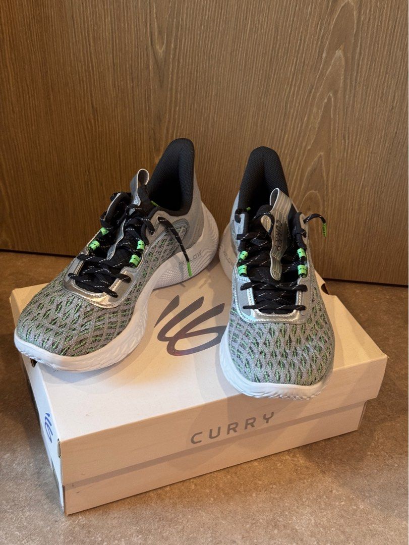シューズ(男性用) UnderArmour Curry Flow 9 \"Talking Trash\" Sesame Street x Curry Flow 9 'Street Pack' - The Kickz Stand
