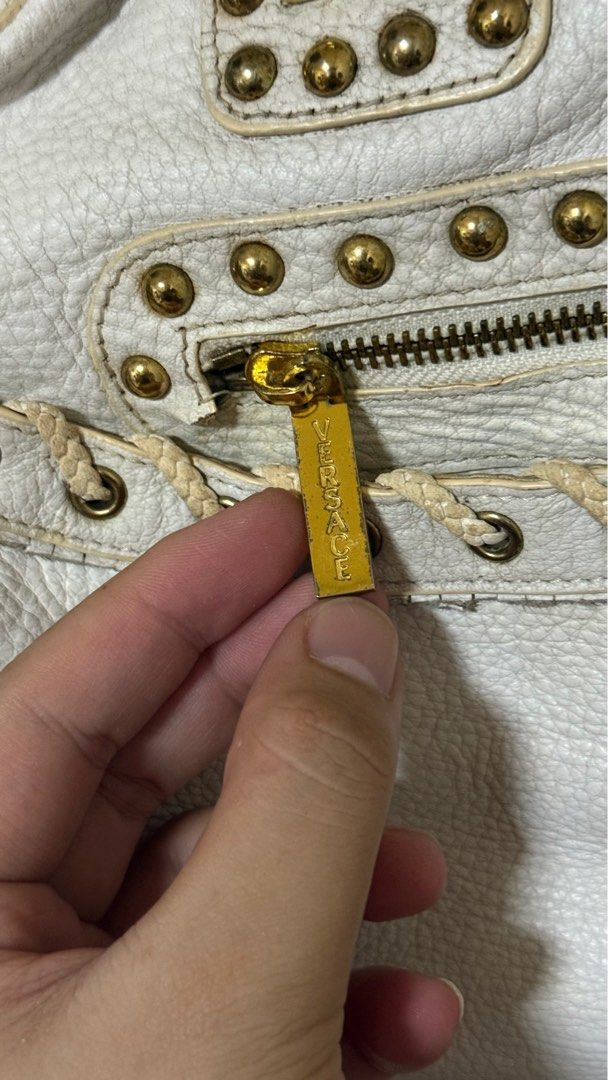 Versace Vintage Handbag (Category: Luxury Bags & Wallets) located in Calamba. Submitted by ashvault (Listing ID 1381167580, Image 3). Description: Versace Vintage Handbag Auth Not Guaranteed Price is still negotiable..