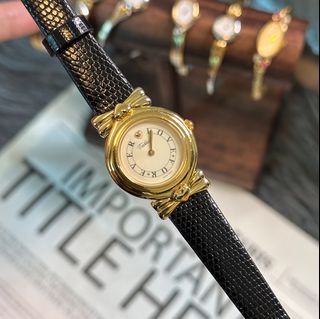 (Category: ) located in . Submitted by vintage.instyle (Listing ID 1381160298, Image 1). Description: .
