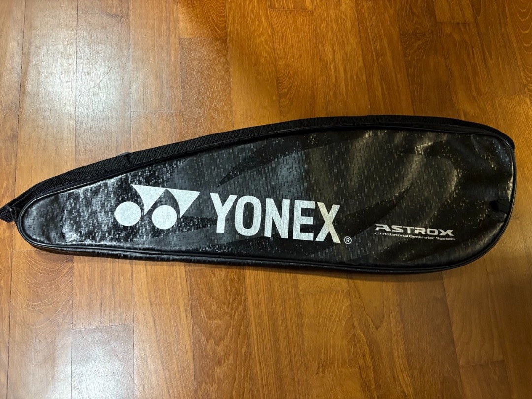 Yonex Astrox Badminton Racket Cover/ Bag, Sports Equipment, Sports ...