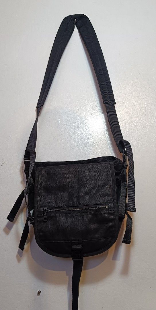 Ysaccs sling bag (Category: Luxury Accessories) located in Manila. Submitted by egayfinds420 (Listing ID 1381220992, Image 1). Description: YSSACS YOHJI YAMAMOTO 😍💖🔥 EXCELLENT CONDITION 9/10 2000 + SF ONLY.