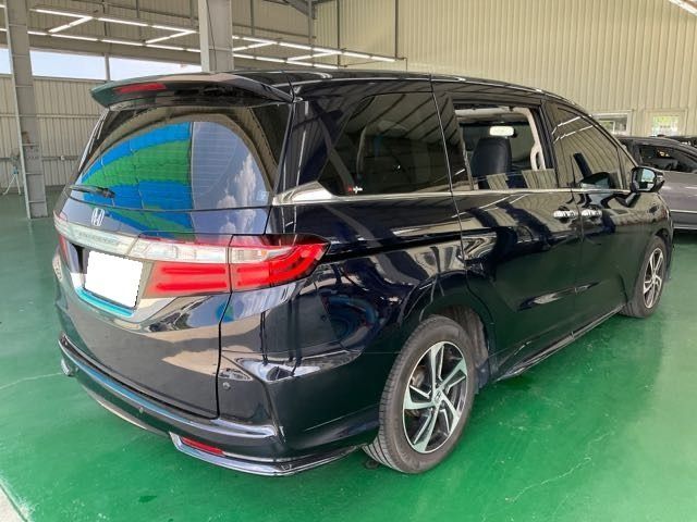 由 a779573339957 (刊登 ID 1381353407，圖片 2) 提交，位於 新北市 (New Taipei) 的 2015 Honda odyssey 深藍 2.4l 8.4萬公里 apex NT$590,000 (類別：汽車出售)，說明：有第三方認證，無待修、無泡水、無事故、三大保固 LINE:PT0974 #汽車#中古車#新車#原廠#代理商#貿易商#新古車#買車#賣車#五股#新北市#台北市#桃園市#換車。