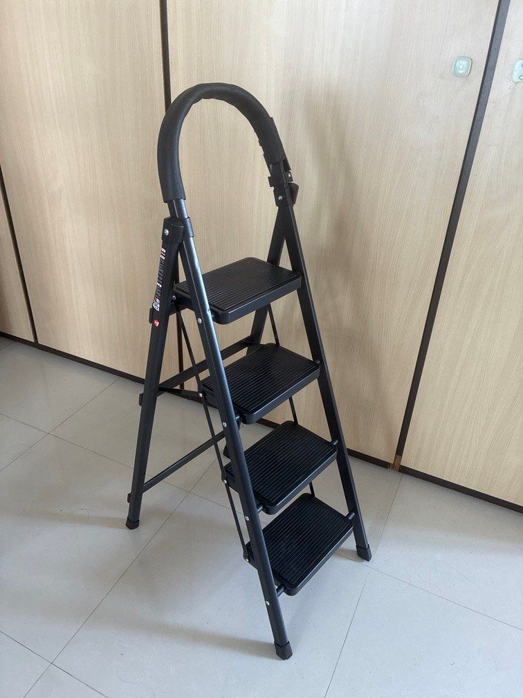 4 step ladder