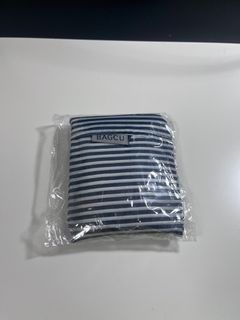 由 dd.oo (刊登 ID 1381328598，圖片 1) 提交，位於 的 (類別：)，說明：。