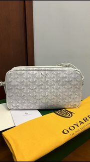 由 bag_holic (刊登 ID 1381460624，圖片 1) 提交，位於 的 (類別：)，說明：。
