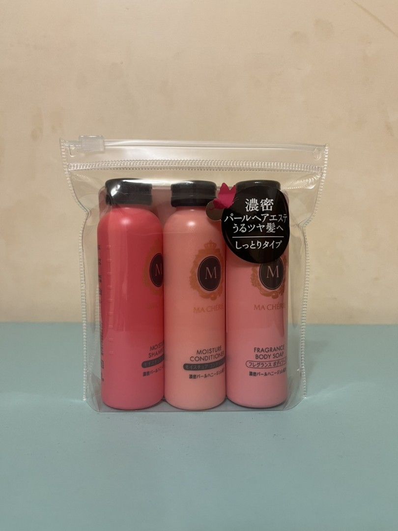 由 tse61037764440 (刊登 ID 1381425902，圖片 1) 提交，位於 台北市 (Taipei) 的 【全新】瑪宣妮 - 輕巧旅行組 (洗髮精, 潤髮乳, 過夜包) (類別：沐浴清潔相關)，說明：。