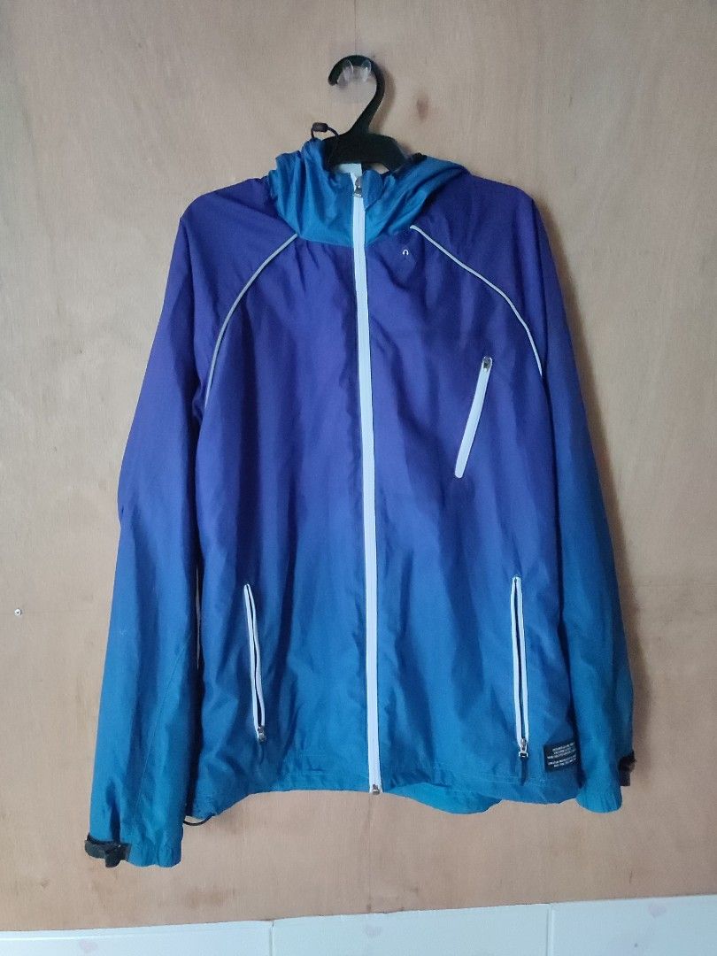 Adidas Windbreaker (Category: Coats, Jackets and Outerwear) located in Batangas. Submitted by gojo13 (Listing ID 1381403106, Image 1). Description: Adidas Windbreaker.