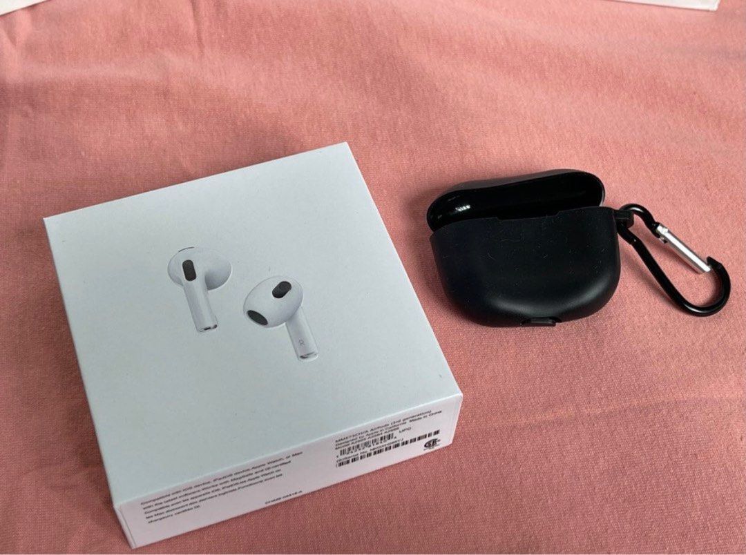 Airpods 3rd Generation Brand new sealed (Category: Earphones) located in San Juan City. Submitted by ph_gadgets_hub (Listing ID 1381390320, Image 1). Description: AirPods 3rd Gen (3rd generation) Brand new sealed With Serial number Compatible to iPhone, Macbook, iPad, Android Lowest price Guaranteed! SALE!!❤️‍🔥 ₱1,000 • ios Supported • HK VARIANT • same as the original • same weight/size • Hi-Fi Stereo Bass • can change name ▪️ can change Gestur