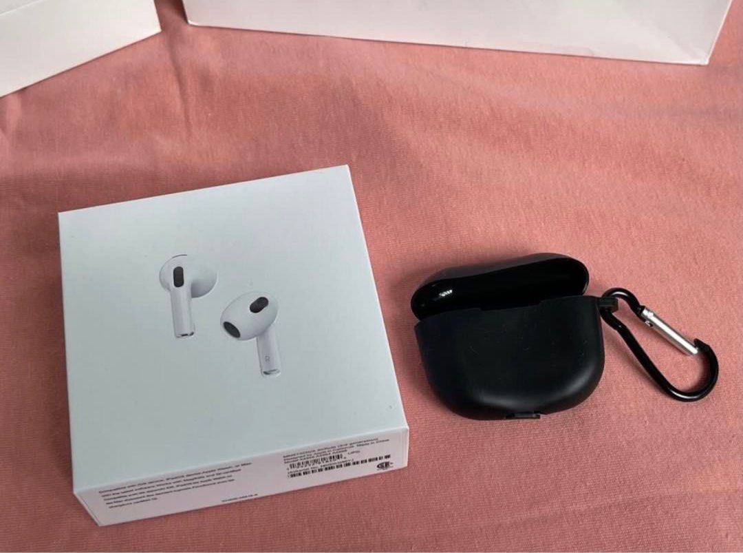 Airpods 3rd Generation Brand new sealed (Category: Earphones) located in San Juan City. Submitted by ph_gadgets_hub (Listing ID 1381390320, Image 2). Description: AirPods 3rd Gen (3rd generation) Brand new sealed With Serial number Compatible to iPhone, Macbook, iPad, Android Lowest price Guaranteed! SALE!!❤️‍🔥 ₱1,000 • ios Supported • HK VARIANT • same as the original • same weight/size • Hi-Fi Stereo Bass • can change name ▪️ can change Gestur