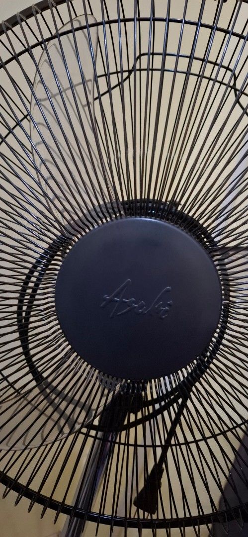 Asahi 16" Stand Fan (Category: Fans) located in Manila. Submitted by dm_ca (Listing ID 1347338766, Image 2). Description: Bought in April 2024 16" blade 65w No issue Malakas ikot RFS: Moving out.