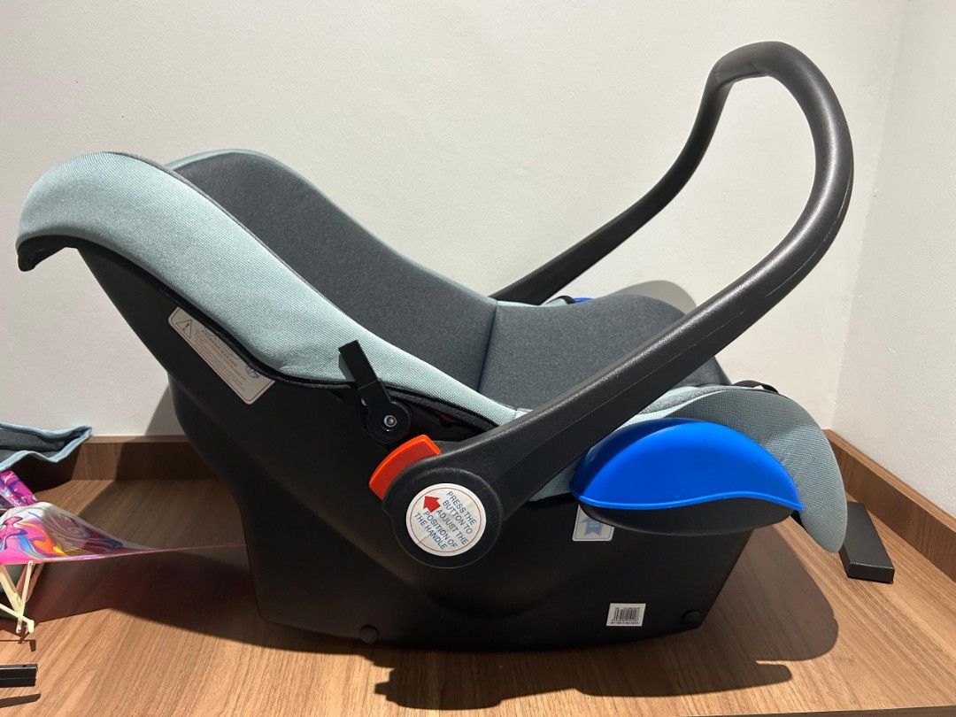 Baby car seat carrier (Category: Carriers & Slings) located in Kuala Lumpur. Submitted by kyeng1001 (Listing ID 1381451043, Image 1). Description: Sweet Cherry Group Rearward Facing Infant Baby Carrier Car Seat New: 10/10 (without box only), tak pernah guna Let go because terbeli car seat lain Ada seat belt, for re-awkward facing Adjustable sunshade canopy Soft and comfortable Boleh adjust handle position - boleh jadi carrier, car seat and rocker