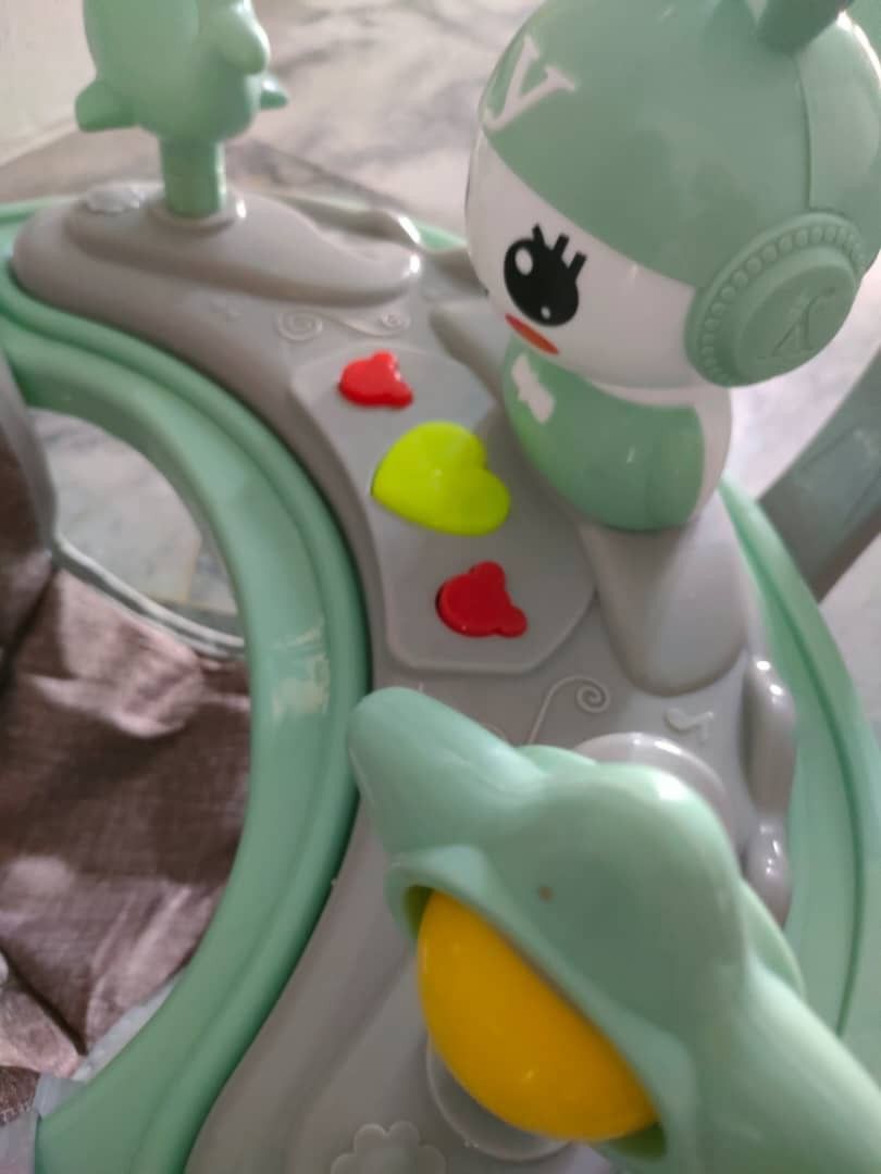 Baby Walker Foldable Function (Category: Infant Playtime) located in Ipoh. Submitted by onceagain2010 (Listing ID 1381355974, Image 3). Description: 99% like new function song battery operated.