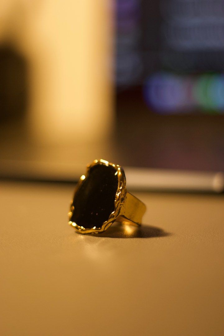Black & Gold statement ring (Category: Rings) located in Manila. Submitted by shedeclutters.mnl (Listing ID 1381456370, Image 2). Description: - comes with a suede box - falls around ring size 18-19mm.