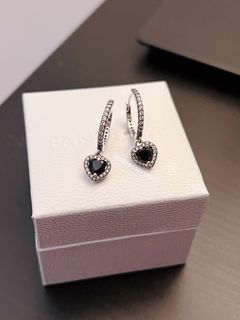 (Category: ) located in . Submitted by Axaxessories (Listing ID 1381311938, Image 1). Description: .
