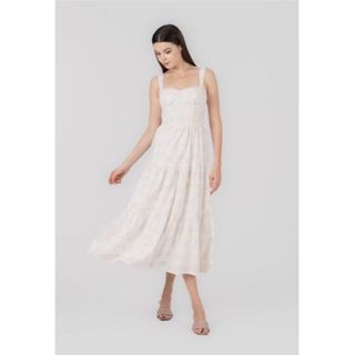 (Category: ) located in . Submitted by fashiongirlyera (Listing ID 1381355750, Image 1). Description: .