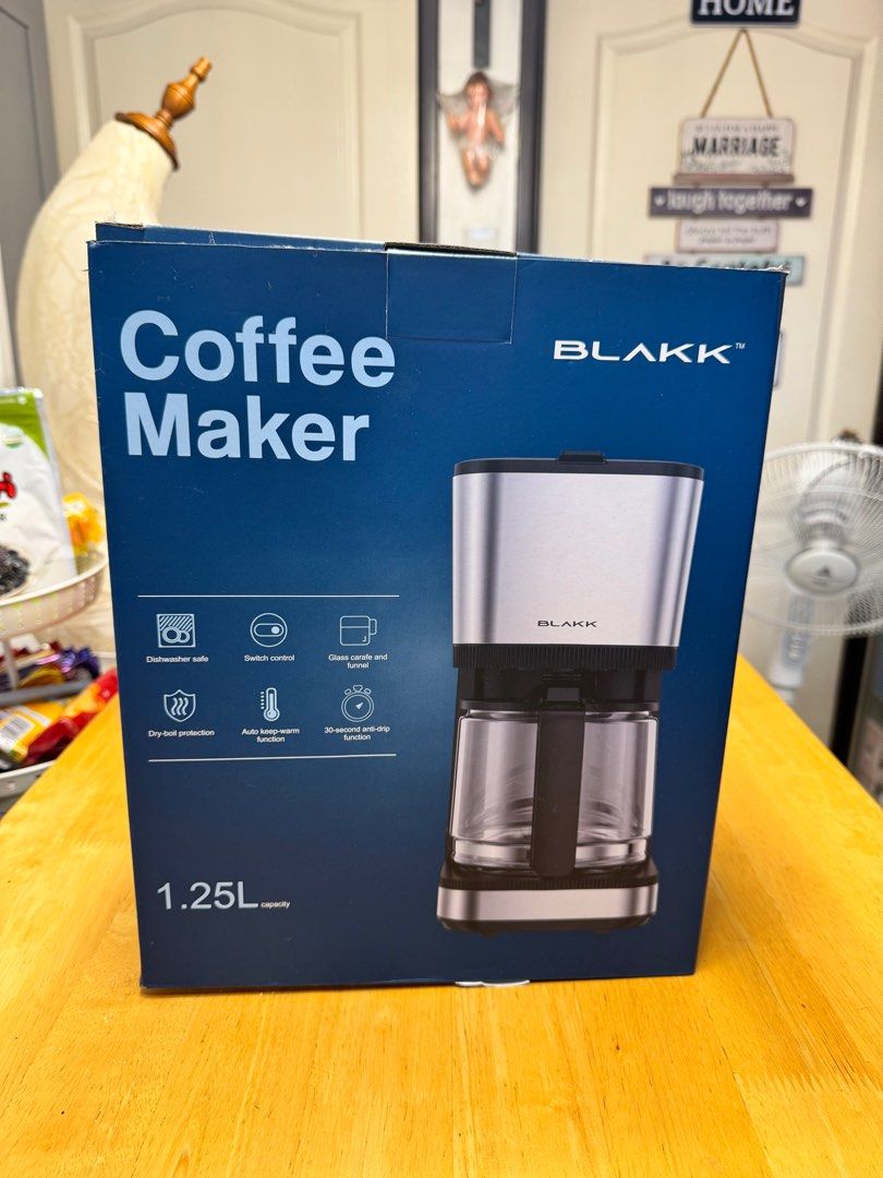 Blakk coffee maker brand new (Category: Coffee Machines & Makers) located in Manila. Submitted by camshomecollections888 (Listing ID 1381282259, Image 1). Description: 1.25L Unused item.