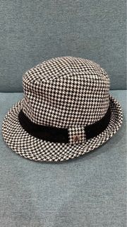 (Kategori: ) berada di . Dikirim oleh feryaaaa (ID iklan 1381331528, Gambar 1). Deskripsi: .