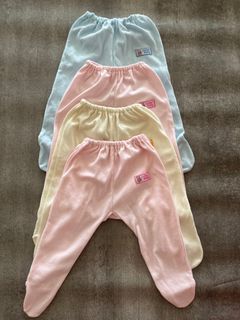 (Kategori: ) berada di . Dikirim oleh mykaroselcloset (ID iklan 1381397092, Gambar 1). Deskripsi: .
