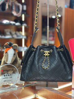 （分類：）位於 。 由 360_Luxury 提交（商品編號 1381380240，圖片 1）。簡介： 。