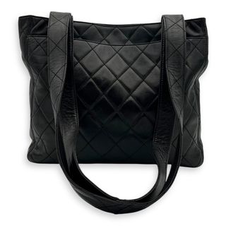 (Category: ) located in . Submitted by carousellluxury (Listing ID 1381352414, Image 1). Description: .