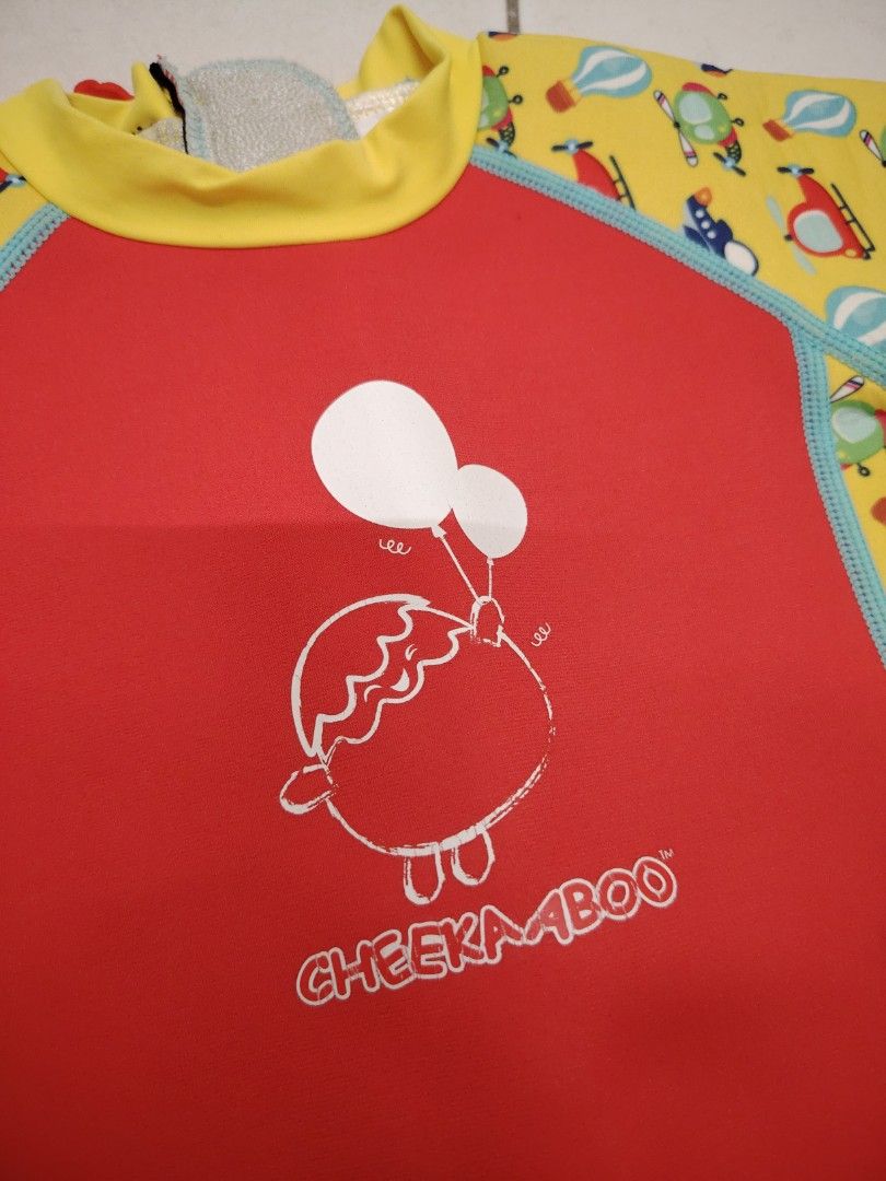 Cheekaboo Thermal Swimsuit Wear (Category: Babies & Kids Fashion) located in Petaling Jaya. Submitted by shirley_shek (Listing ID 1381439242, Image 2). Description: Original Cheekaboo. Very good material and quality. Only wore for a few times. Only hand washed. No defect. Able to keep child warm during swimming session. Size : 18 - 30 months Retail price about Rm150.