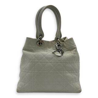 (Category: ) located in . Submitted by carousellluxury (Listing ID 1381357734, Image 1). Description: .