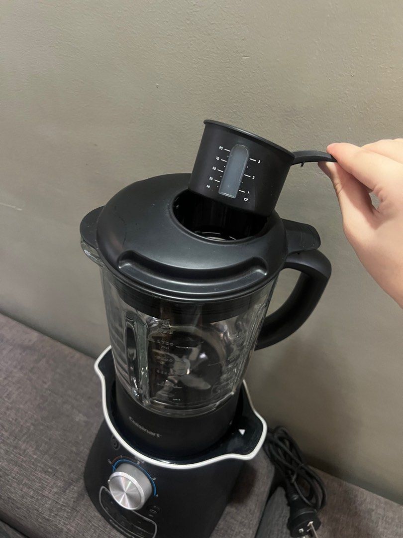 Cuisinart Blend and Cook Soup Blender SSB-1A (Category: Juicers, Blenders & Grinders) located in Quezon City. Submitted by chloe_declutter (Listing ID 1381277640, Image 3). Description: Lightly used Can be used to cook and blend soups Can also be used for cold blending 220V 📍QC.
