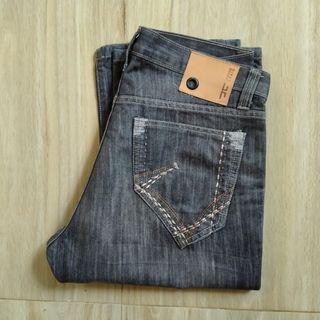 (Kategori: ) berada di . Dikirim oleh murah_thritf (ID iklan 1381390441, Gambar 1). Deskripsi: .
