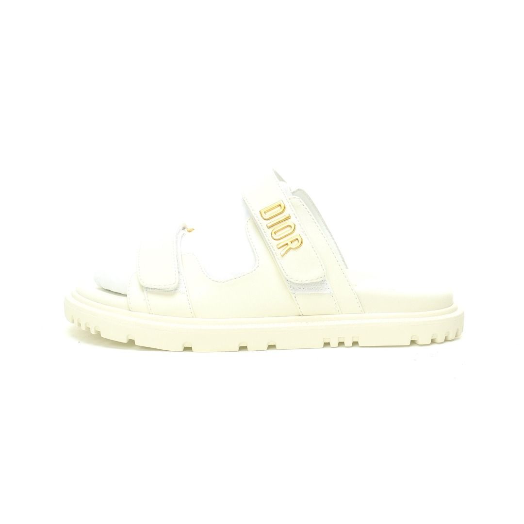 Dior Dioract Sandal (Category: Sneakers) located in Singapore. Submitted by sneakers-shop (Listing ID 1381435121, Image 1). Description: ❤️ Buyer Reading ❤️ 👞 Size 35-40 available 🔥 2 Pairs got 10% discount 🔥 👞 Original product from factory store ✈️ Delivery 1-2 week ✈️ ❤️ Follow us for newest design ❤️ 📲 Pm for other more details 📲 .